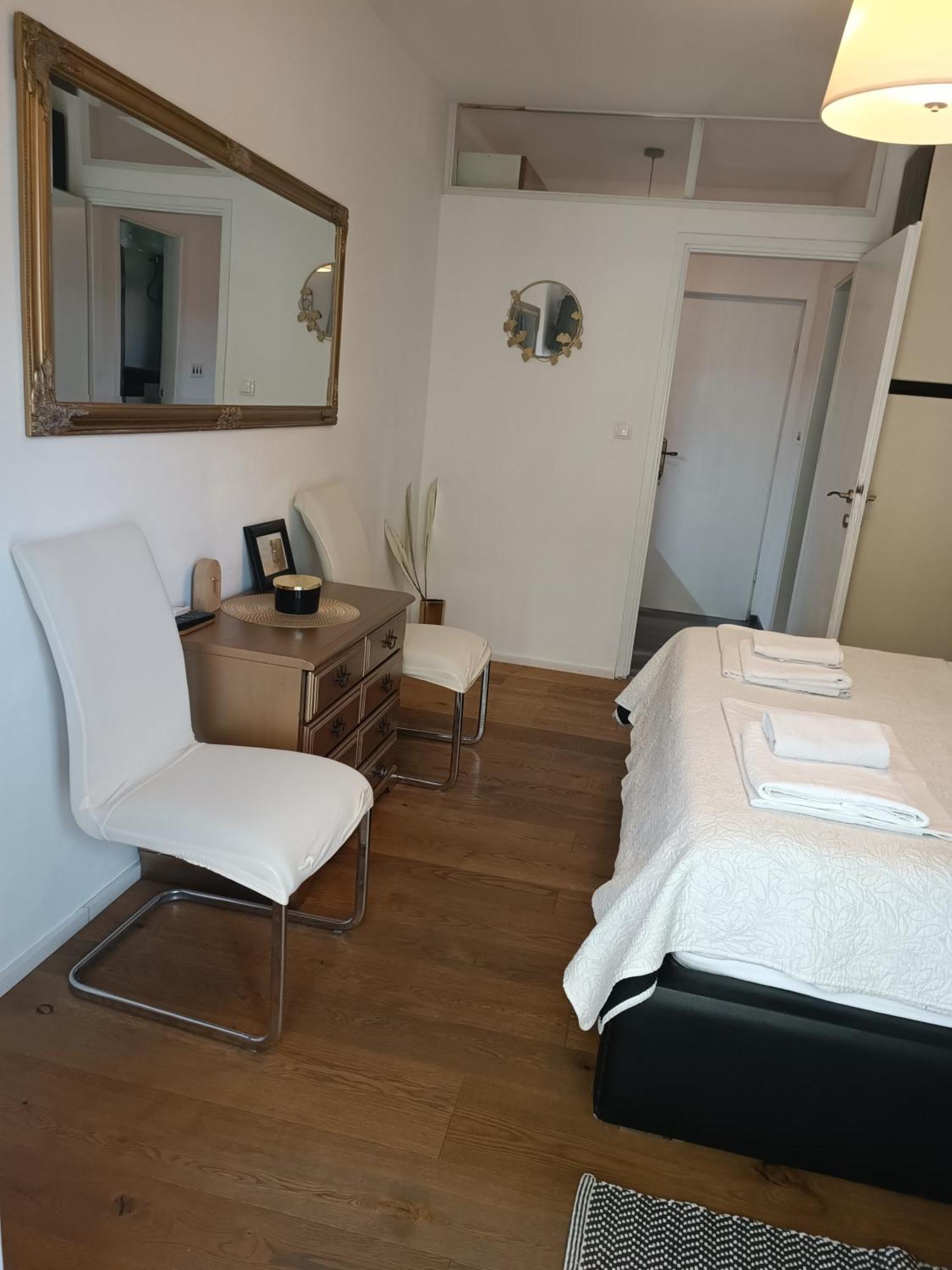 Old Port Apartman Baška Voda Kültér fotó