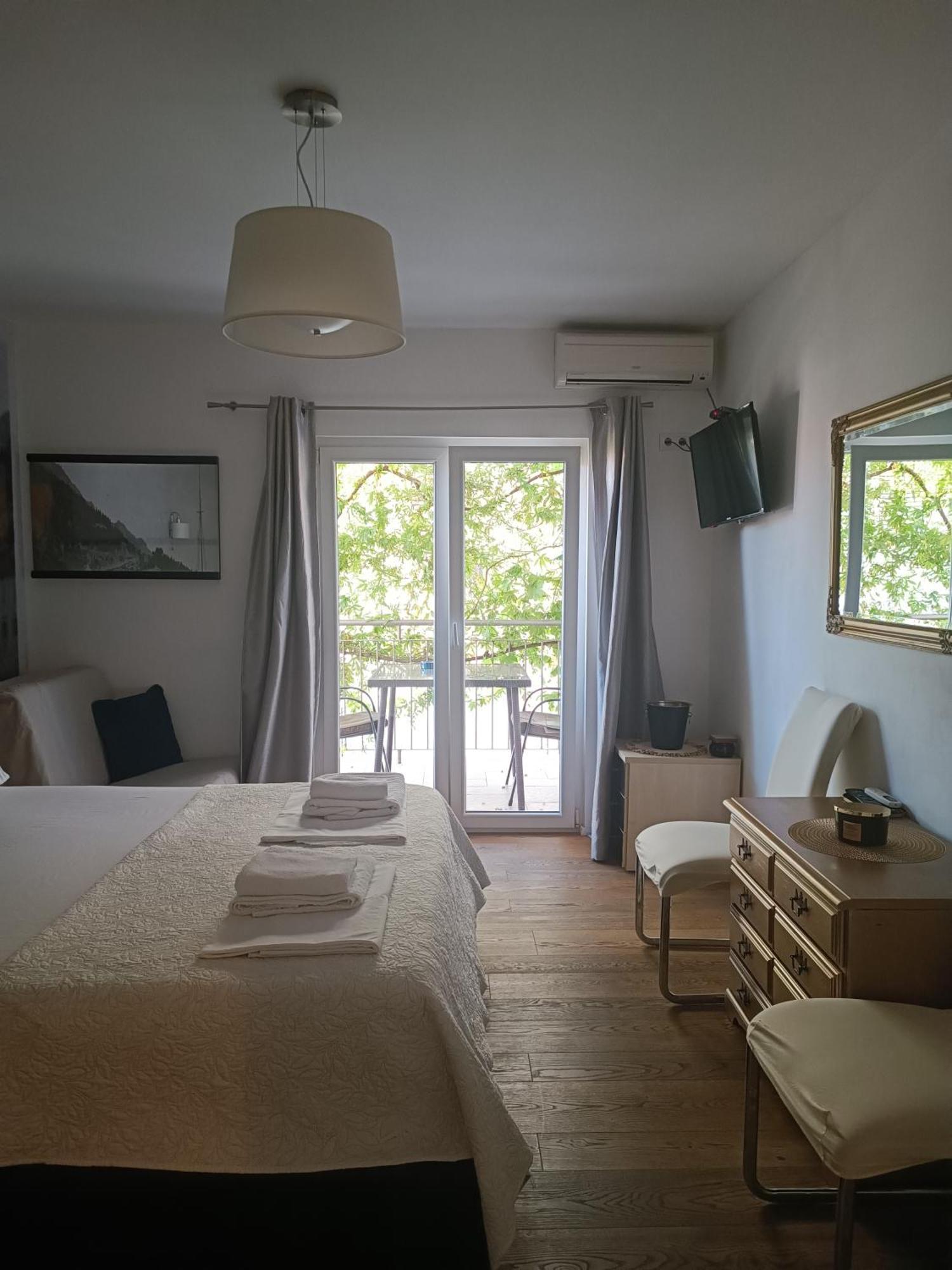 Old Port Apartman Baška Voda Szoba fotó